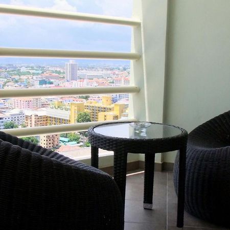 View Talay 6 Pattaya Beach By Cando Room photo