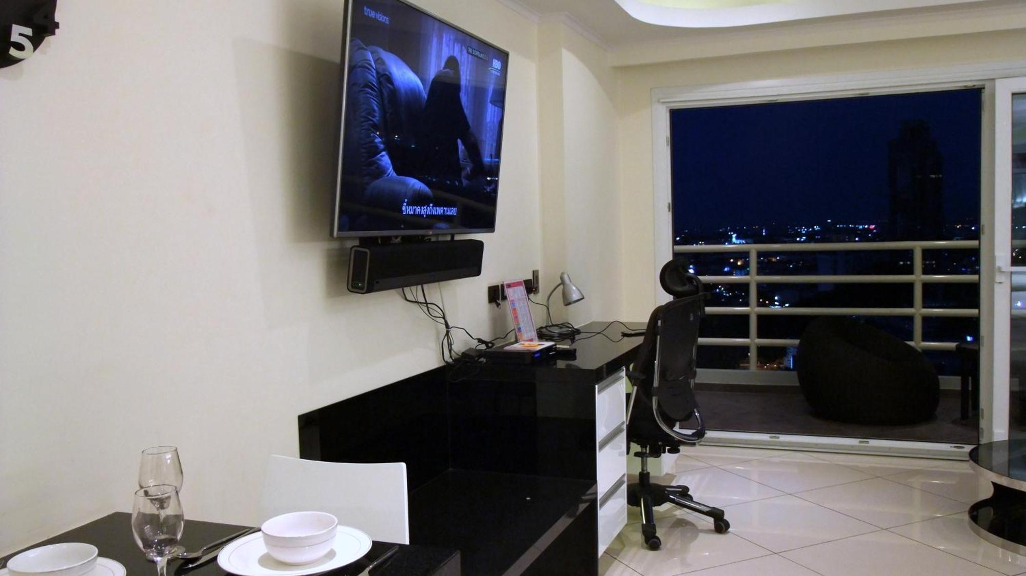 View Talay 6 Pattaya Beach By Cando Room photo