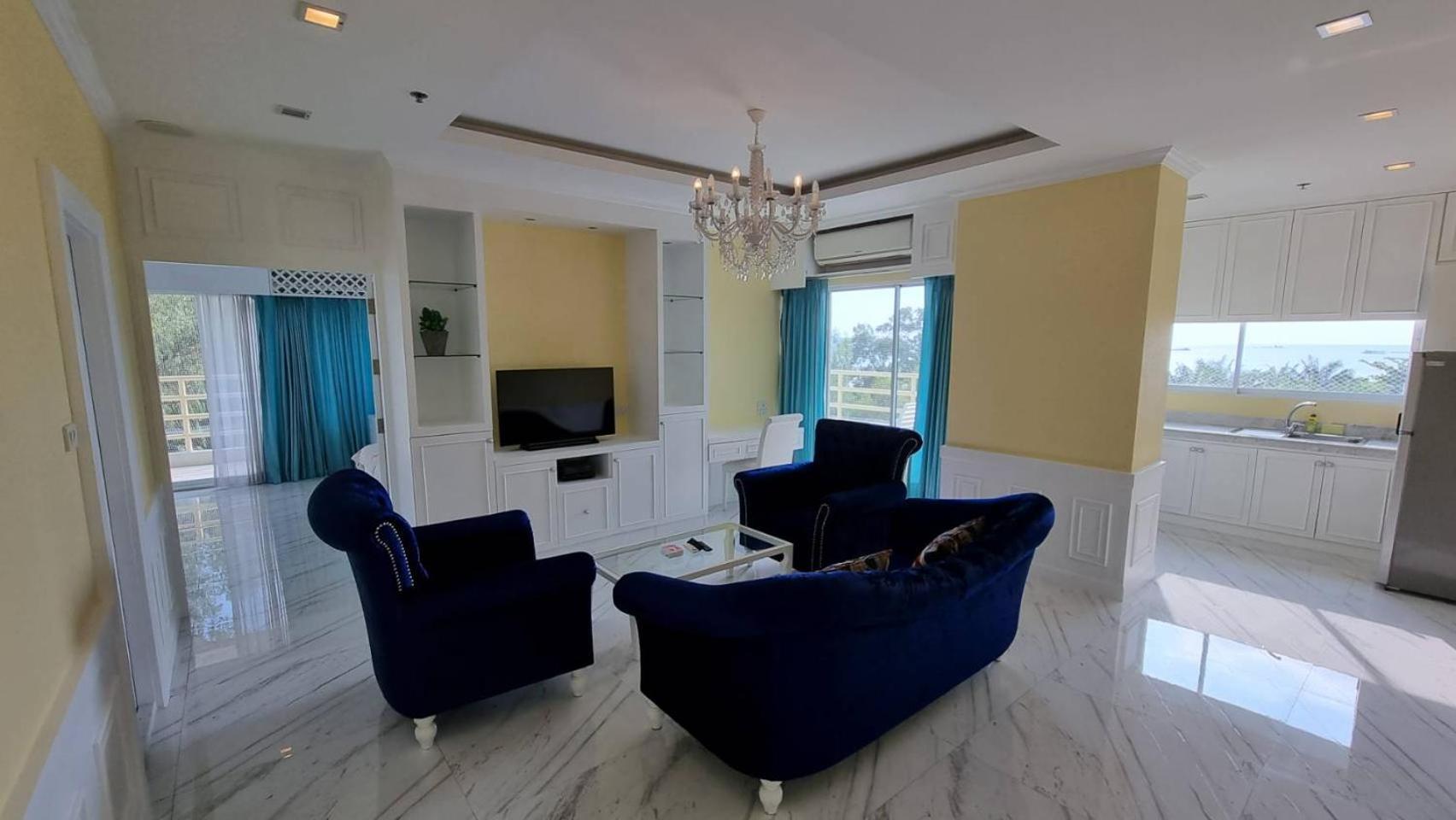 View Talay 6 Pattaya Beach By Cando Room photo
