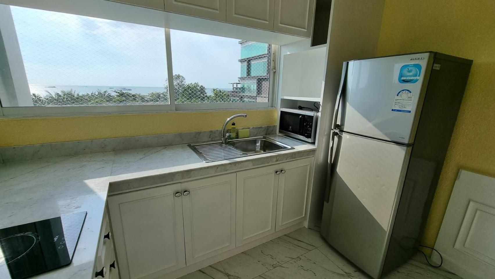 View Talay 6 Pattaya Beach By Cando Room photo