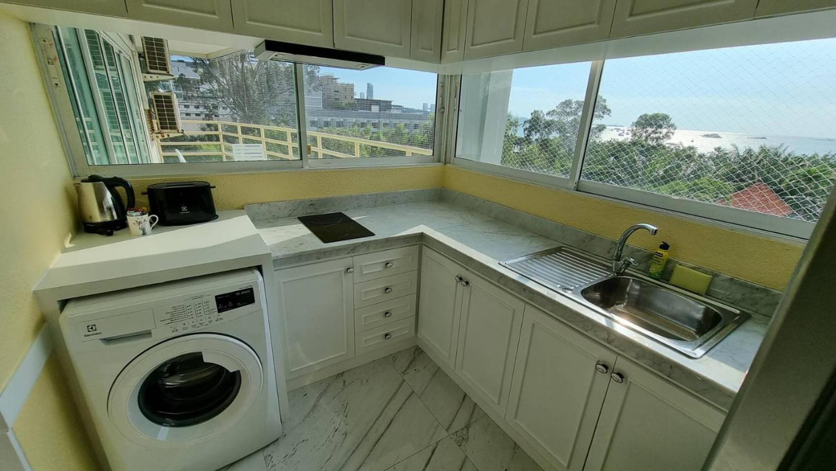 View Talay 6 Pattaya Beach By Cando Room photo